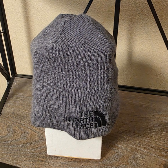 The North Face Beanie Hat Gray Logo Knit Cuffed Winter Mens Reversible - Picture 1 of 4